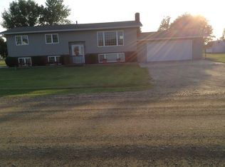 1927 11th Ave SW, Devils Lake, ND 58301