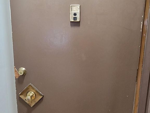 3rd image of 11838 Darlington Ave #207