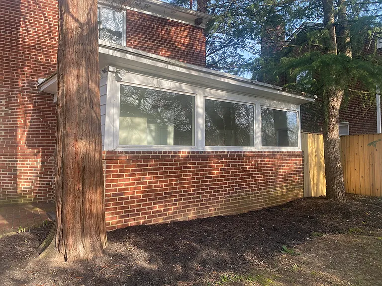 7607 Hammond Ave — Photo 2