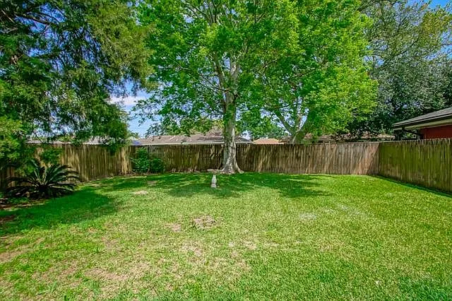 433 Olive Ave — Photo 21