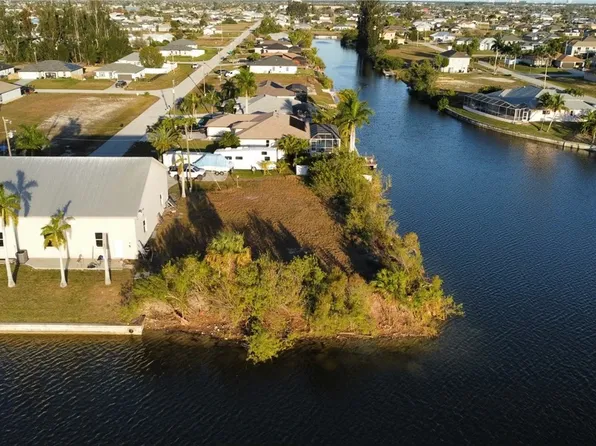 1800 NE 3rd Ct, Cape Coral, FL 33909