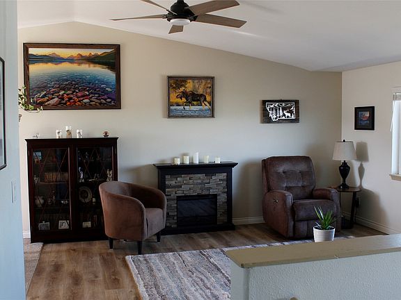 3rd image of 1906 Bluestone