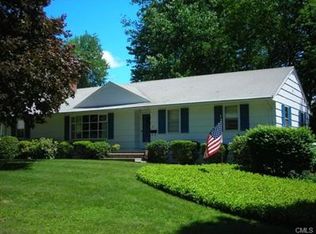 15 Glenbrook Rd, Trumbull, CT 06611