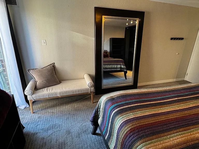 460 S Marion Pkwy #1252-B — Photo 38