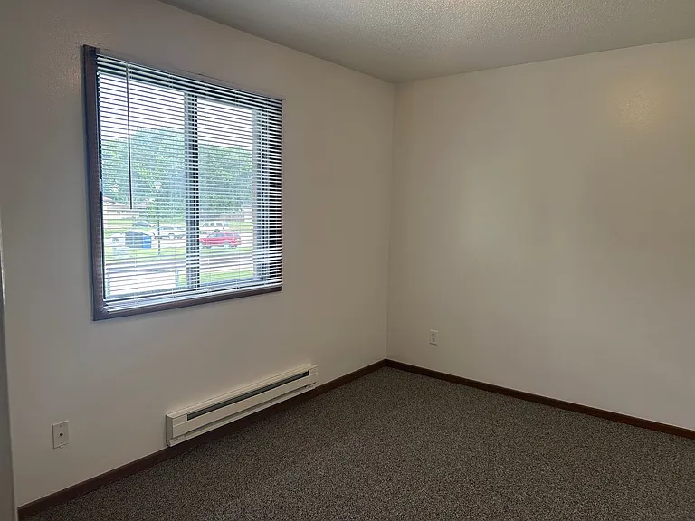 1220 Hardin Dr — Photo 13