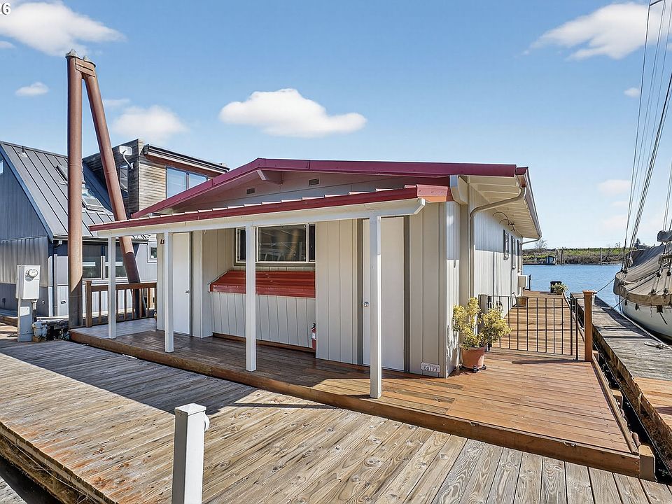 1st image of 24800 NW Saint Helens Rd Unit L10