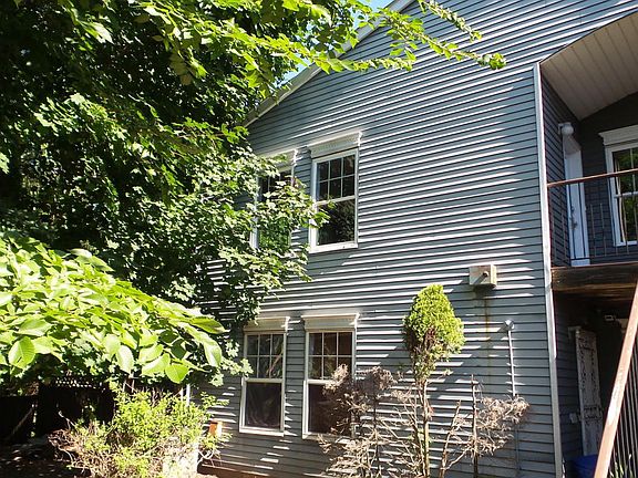 3rd image of 38B Pond Way #38B