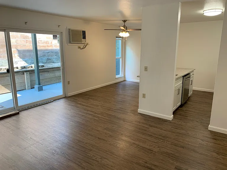 Trinity Terrace Apartments — Photo 6