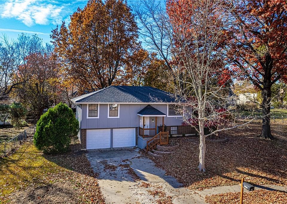 1st image of 1205 SE 5th St