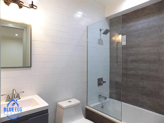 Rented by Blue Egg Realty Corp | media 18