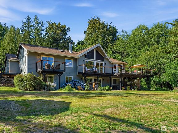 2nd image of 6317 Crescent Beach Road NW