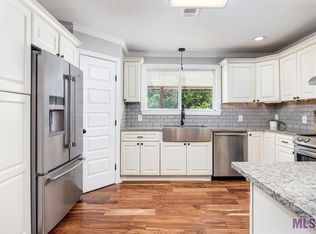 17692 Baylie Ln, Livingston, LA 70754