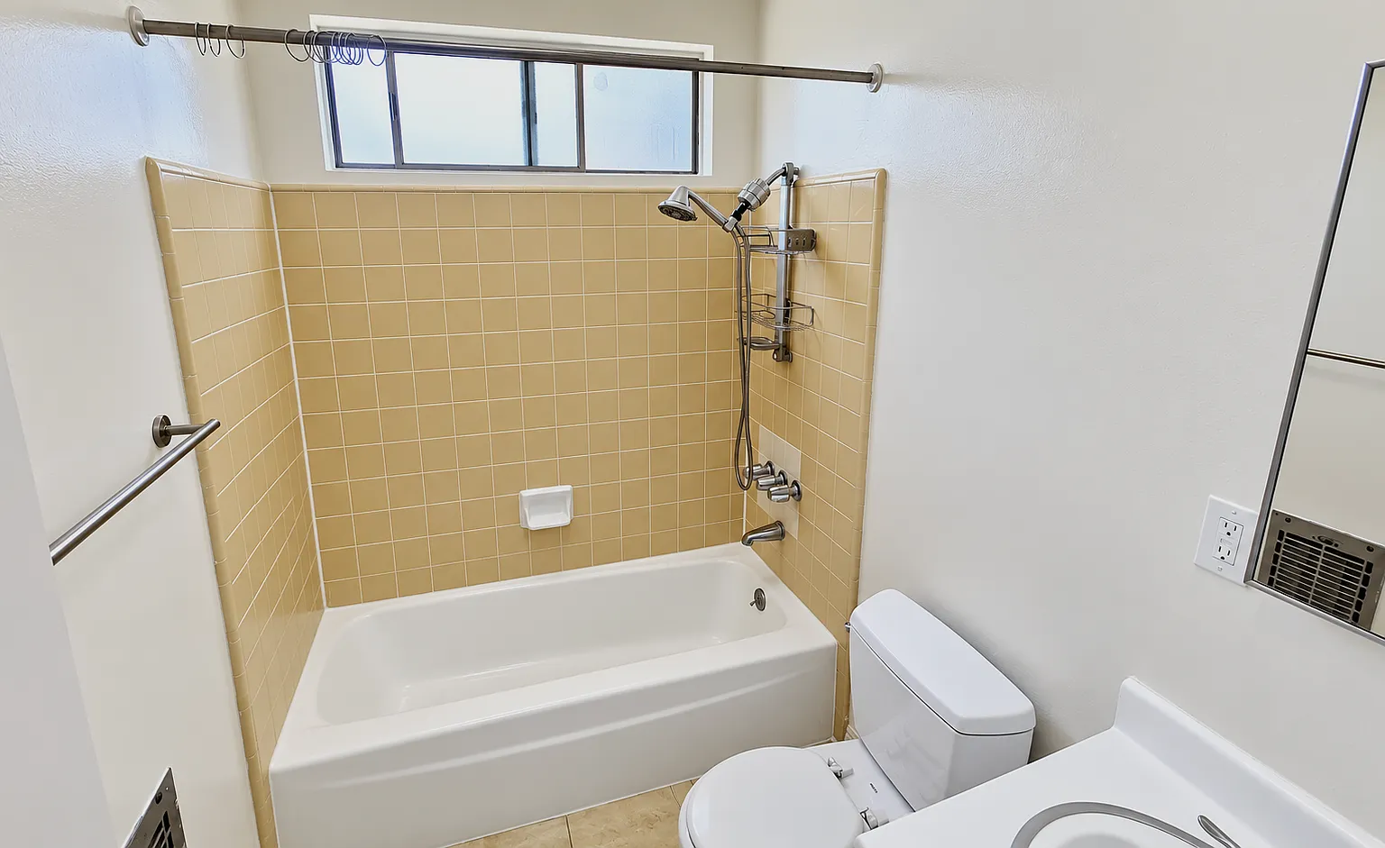 1 bed, 600 sqft, $1,650 — Photo 3