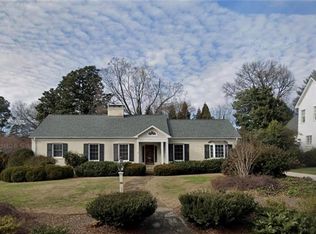 1106 Country Club Dr, Greensboro, NC 27408
