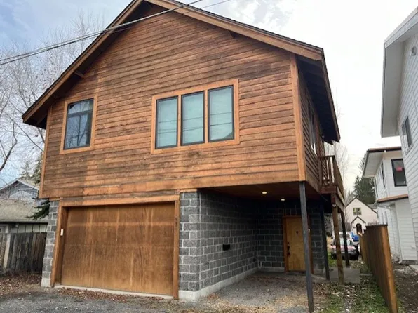 48 NW McKay Ave #2, Bend, OR 97703