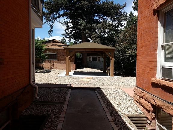 Walkway to yard and CSU campus
