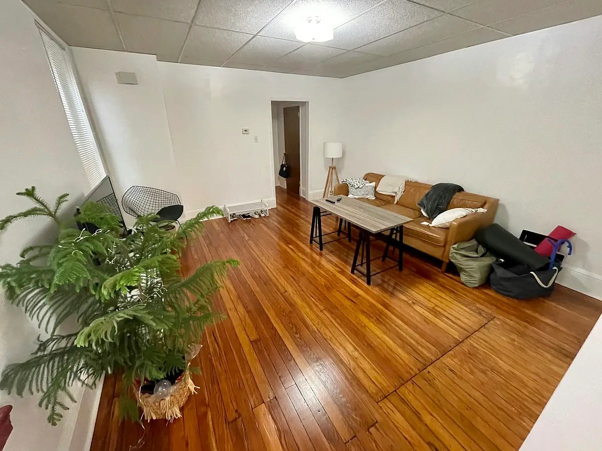 Building Photo - 1510 Light St #1A