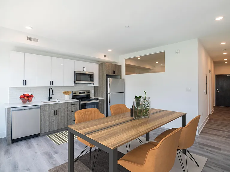 1420 Point Breeze Avenue — Photo 9
