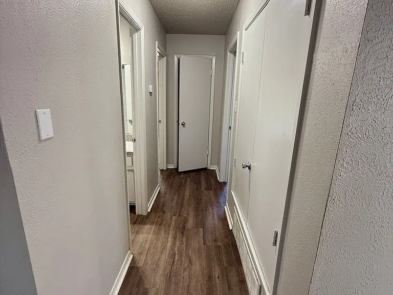 3610 Robinhood Dr — Photo 13