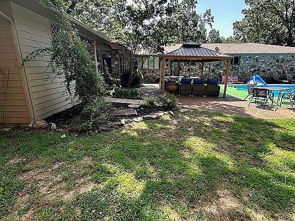 4th image of 500 College Heights Dr