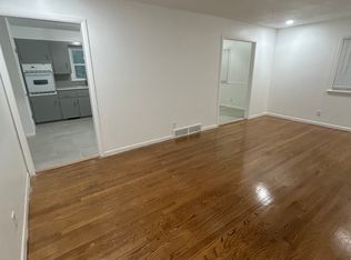 411 E Spruce St, Olathe, KS 66061