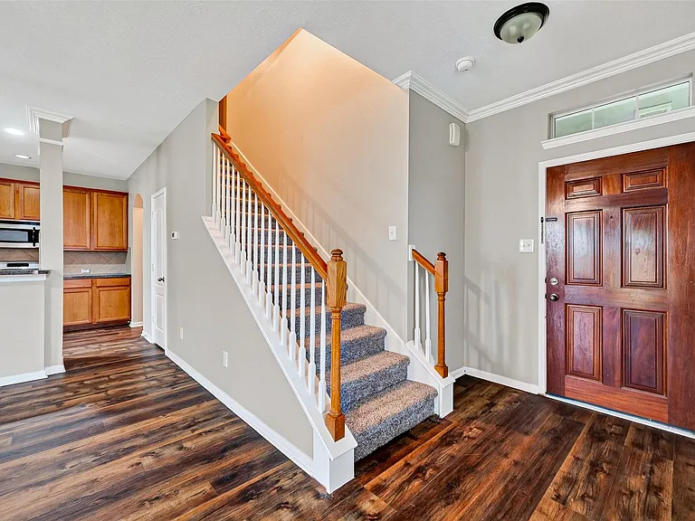 5403 Canyon Hollow Dr — Photo 6