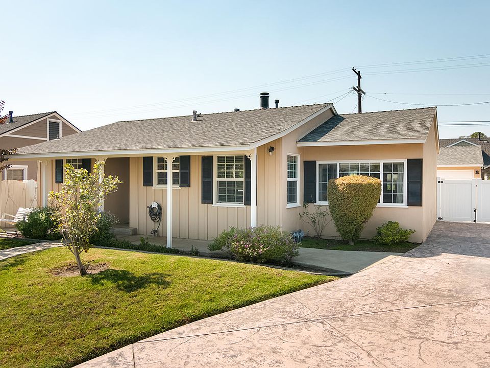 1st image of 385 Borchard Dr