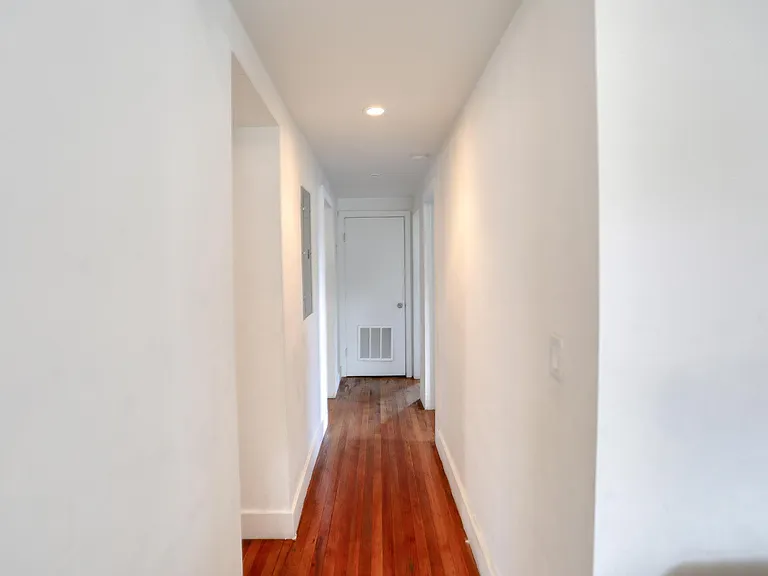 13875 NE 16th Ave — Photo 12
