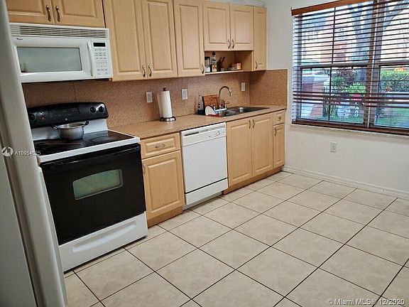3rd image of 8530 NW 140th St APT 1303