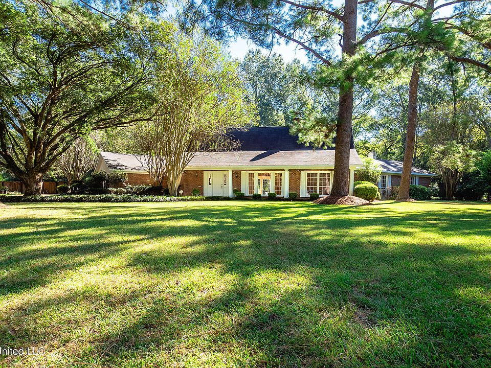 2357 Twin Lakes Cir, Jackson, MS 39211 Zillow