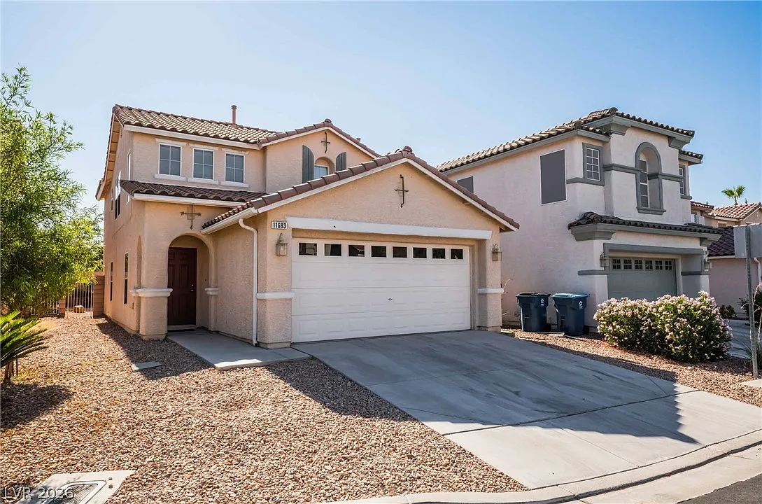 3 bed, 2.5 bath, 1865 sqft, $1,900 — Photo 2