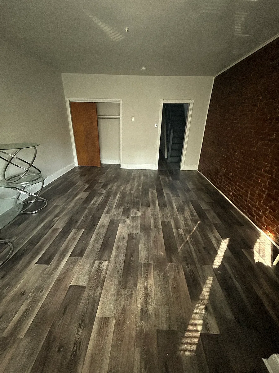 Building Photo - 5645 Chew Ave #A