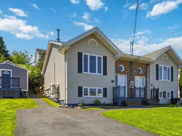 117 Armcrest Dr, Lower Sackville, NS B4C 3Z9