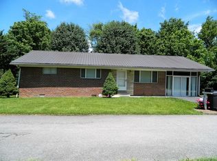 43 Northwood Dr, Pikeville, KY 41501