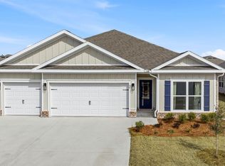 108 Farm Owl Dr W, Freeport, FL 32439