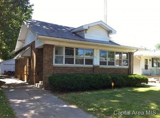 2061 N 7th St, Springfield, IL 62702