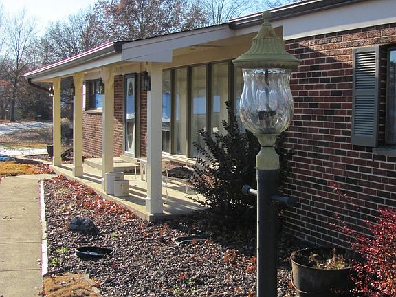 2nd image of 10655 Roanna Ct