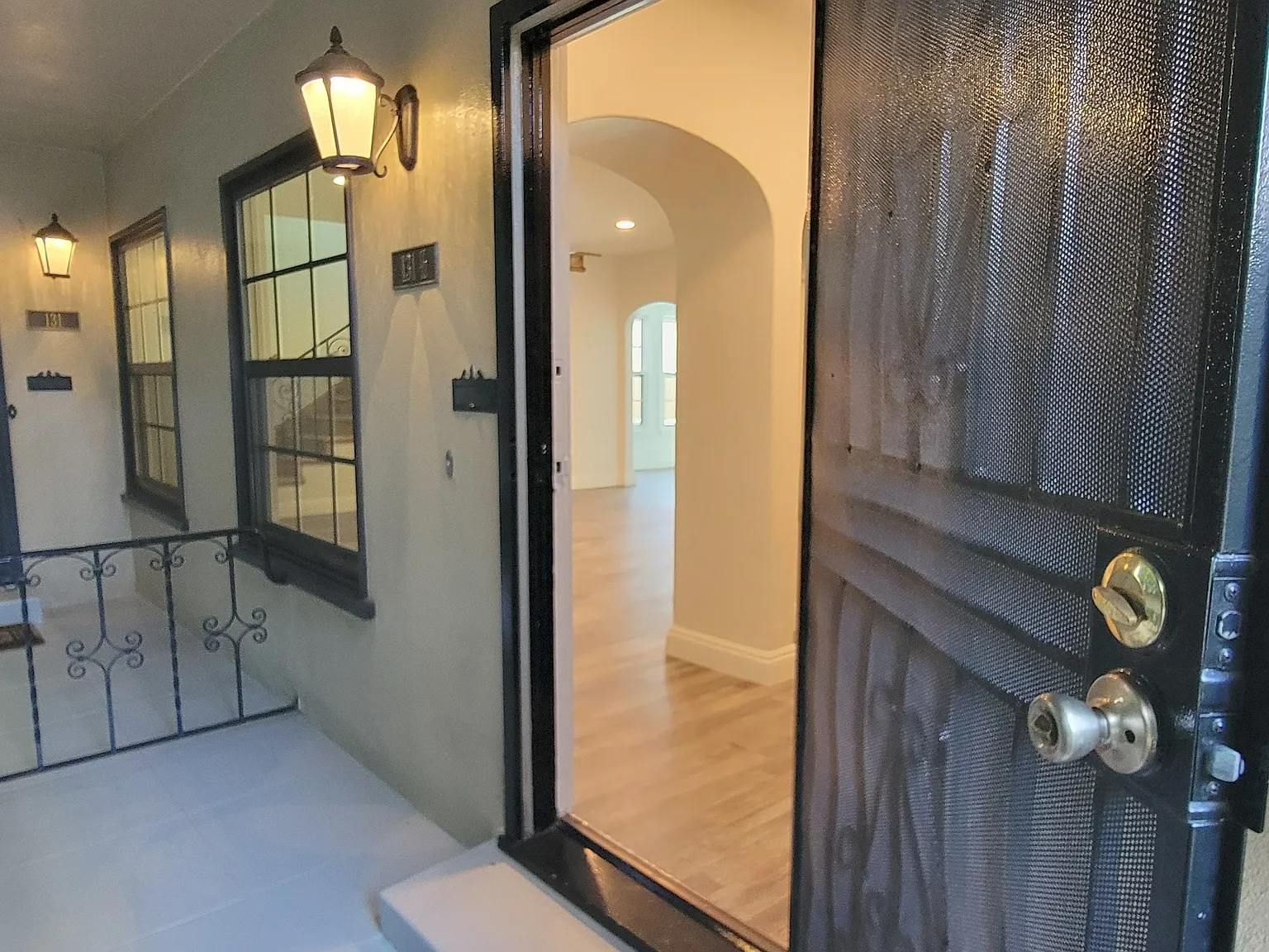 2 bed, 1.5 bath, 1500 sqft, $4,300 — Photo 3