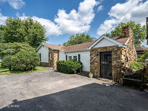 3rd image of 4678 Duffy Rd