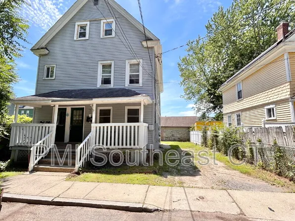 7 Griswold Ct, New London, CT