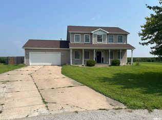 806 N Bitterroot Ct, Athens, IL 62613