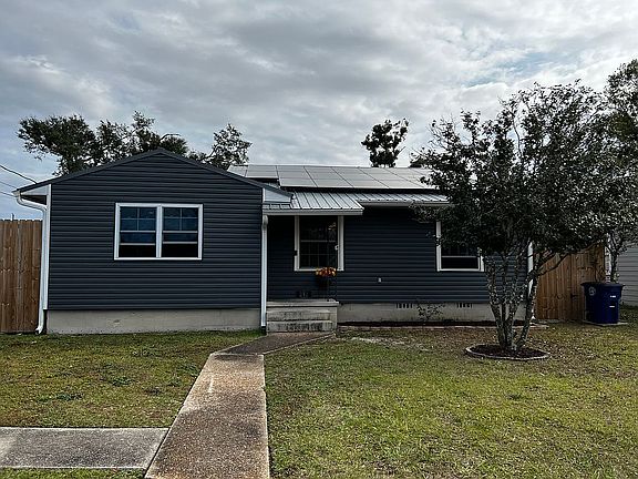 4th image of 242 Wilson Ave
