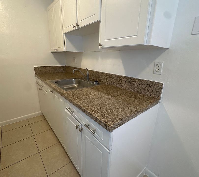 470 Sunshine Dr 470 Sunshine Dr Coconut Creek FL Zillow