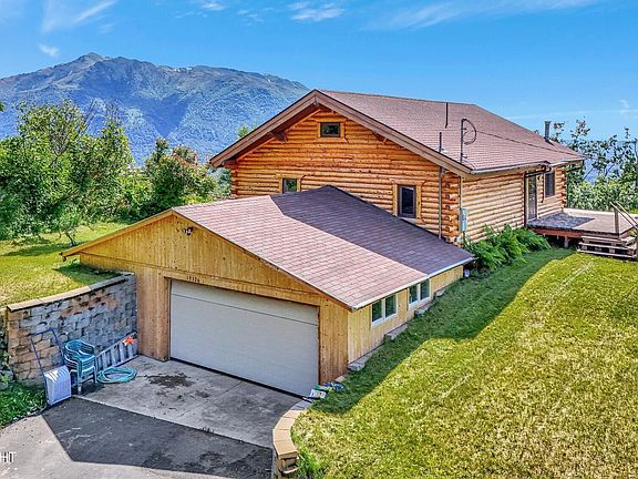 2nd image of 19326 Meadow Canyon Dr
