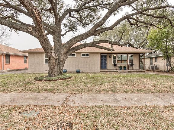 3rd image of 2710 San Marcus Ave