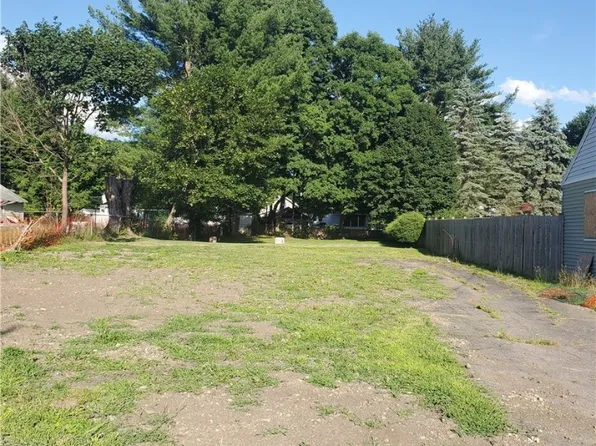 16 Richards Ave #8, Oneonta, NY 13820