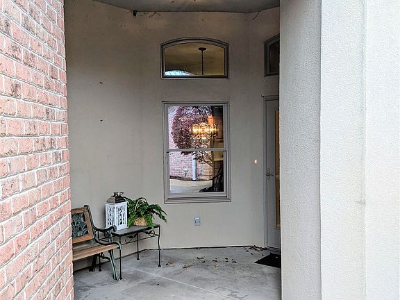 3rd image of 1845 N High Pointe Ct