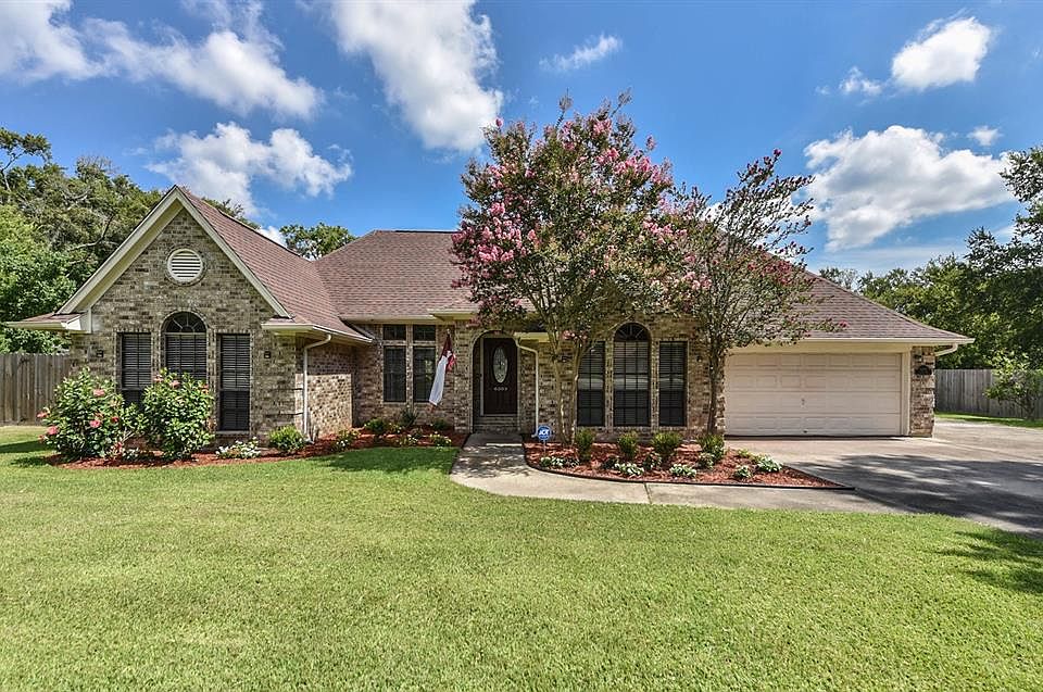 1st image of 6203 Cajun Way
