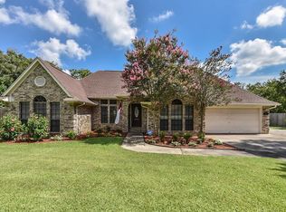 6203 Cajun Way, Cove, TX 77523