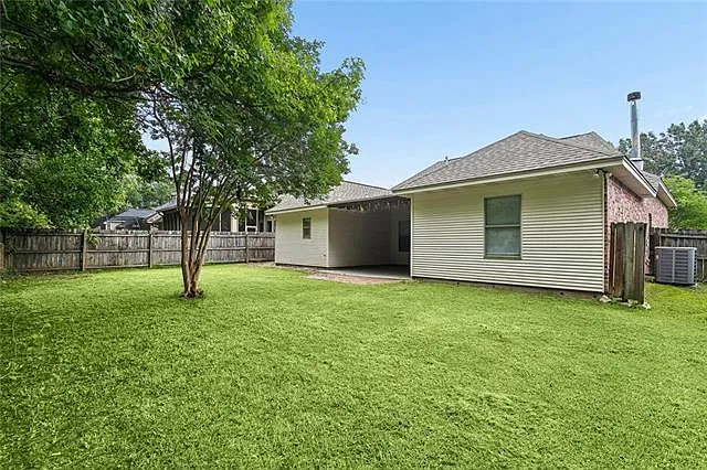 397 Brown Thrasher Loop S — Photo 22